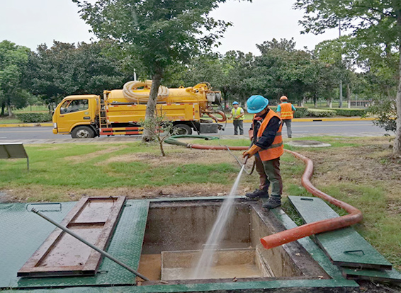 龙滚镇化油池清理